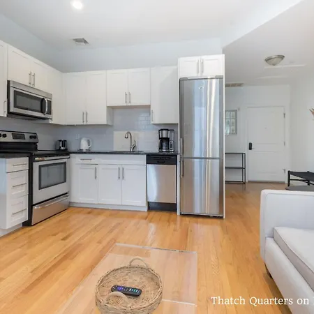 Apartment West Broadway Quarters By Thatch