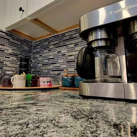 Apartment Unique & Peaceful Home, Ideal For 2026 World Cup Visitor, Free Parking Boston