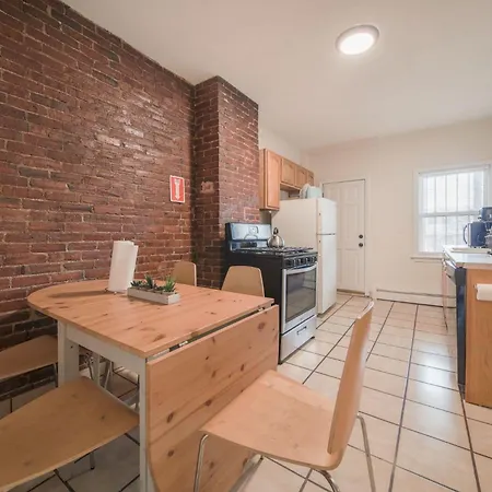 2br In The Heart Of Near Med Boston
