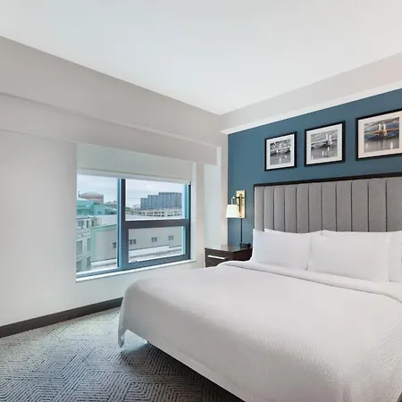 By Marriott Back Bay/fenway