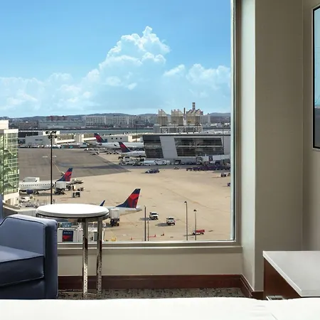 Hotel Hilton Logan Airport