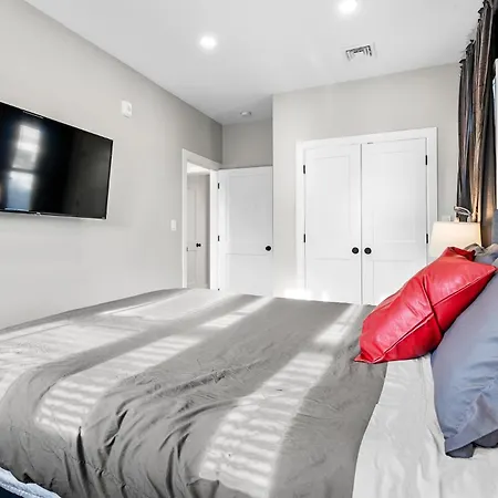 Apartment Spacious Fully Furnished By Logan Airport Boston