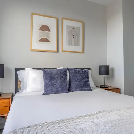 Brighton 2br W Gym Wd Near Green Line Stop Bos-983 Apartment