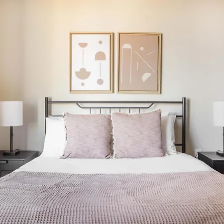 Theatre District 2br W Wd Gym Nr Theaters Bos-251a Boston