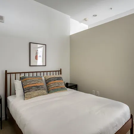 Apartment Downtown W Gym Wd Nr Waterfront Bos-985