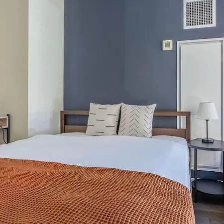Back Bay W Gym Wd Nr Shopping Bos-868 Apartment Boston