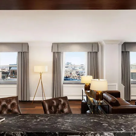 Hilton Park Plaza Hotel