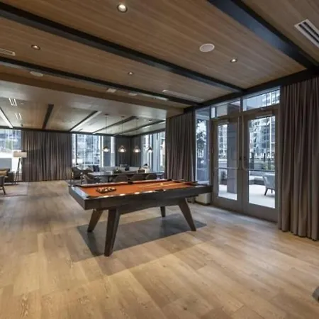 Modern Seaport Oasis Apartment
