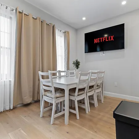 Apartment 5br 3bath 6beds