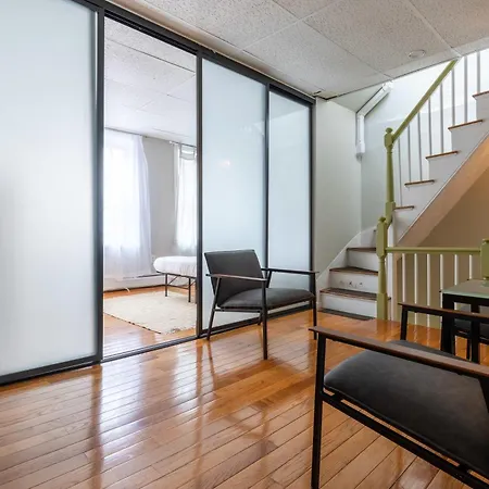 Apartment 3 Bed 1 Bath In Historic Building Boston