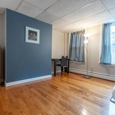 3 Bed 1 Bath In Historic Building * Boston