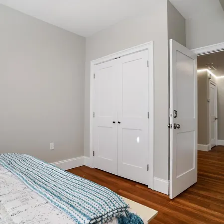 Elegant Two Bundle In Brookline Shared Apt Apartment *