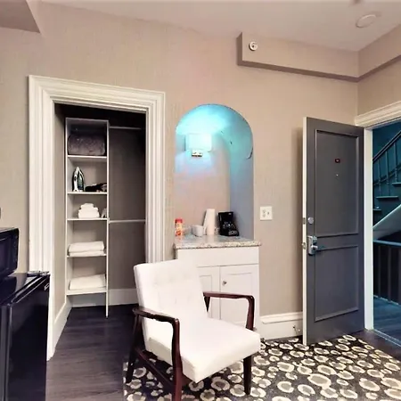 L 3-33 Stylish Private In Boston! Boston