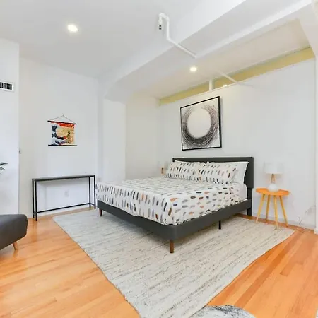 South End Hospitality: Downtown Crossing Large Lofted Location