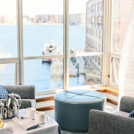 Battery Wharf Hotel, Waterfront Boston