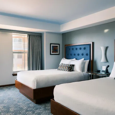 Battery Wharf Hotel, Waterfront Hotel