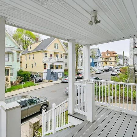 Apartment Vacation About 4 Mi To Fenway Park!