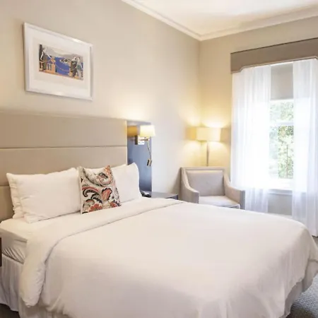 Hotel Newbury 3*