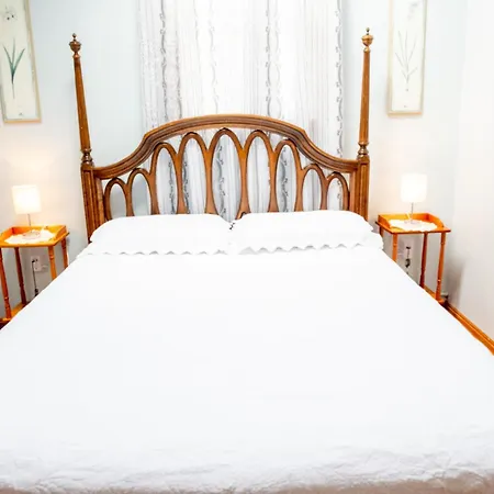 Apartment Modern Beautiful Apartment-5 Beds-full Kitchen-parking-super Clean-great For Groups