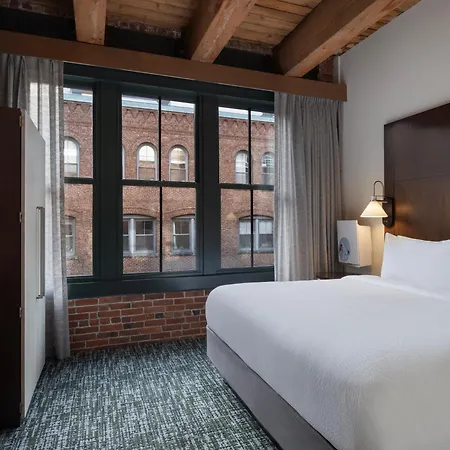 Hotel By Marriott Downtown Seaport Boston