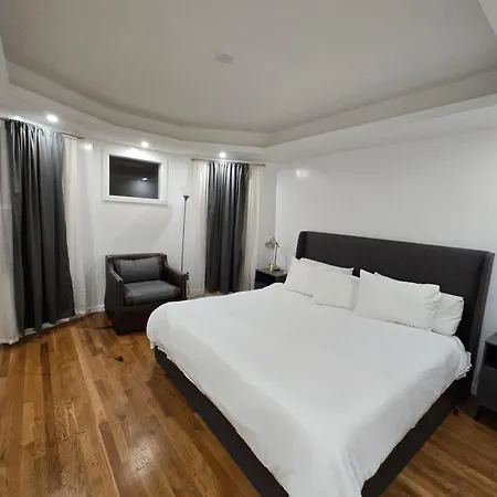 Homestay Beautiful Bedroom - New Renovation Boston
