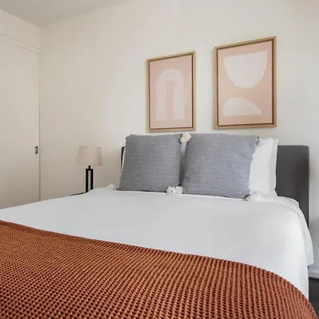 Back Bay 2br W Rooftop Gym Nr Shopping Bos-877