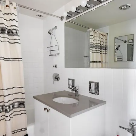 Apartment Back Bay 2br W Rooftop Gym Nr Shopping Bos-877 Boston
