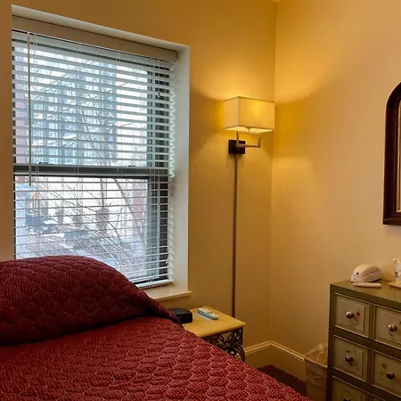 Oasis Guest house 2*