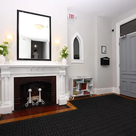 Comfortable In Back Bay, Newbury St. #7 Apartment *