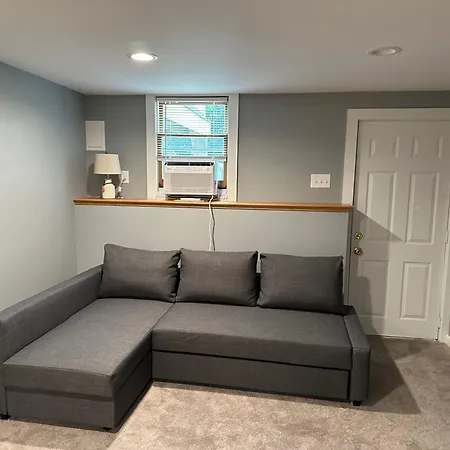 Holiday home Single Family House - Super Quiet And Private Boston