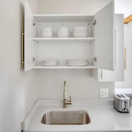 Blueground Dorchester Lower Mills Gym Laundry Bos-1042 Apartment Boston