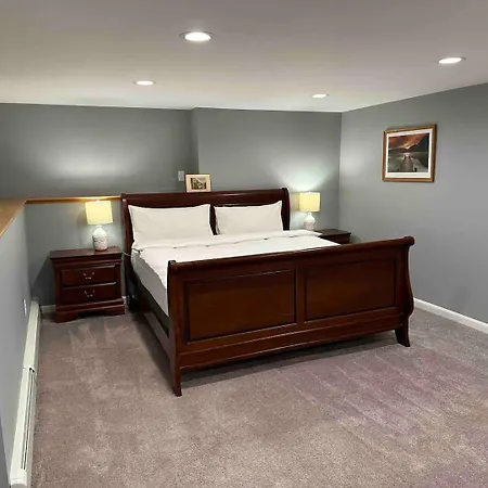 Holiday home Single Family House - 19' Train To Back Bay Boston