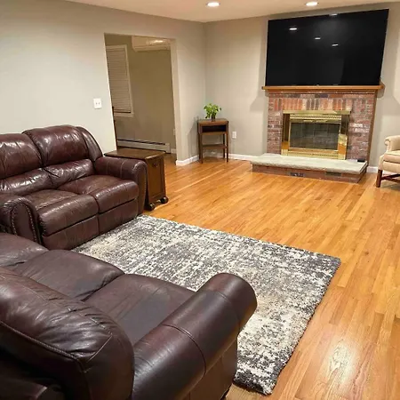 Holiday home Single Family House - 19' Train To Back Bay