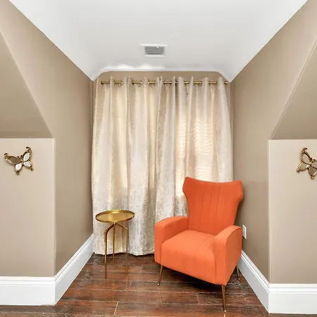 Comfort Iii Apartment *