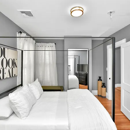 Apartment Comfort Iii Boston