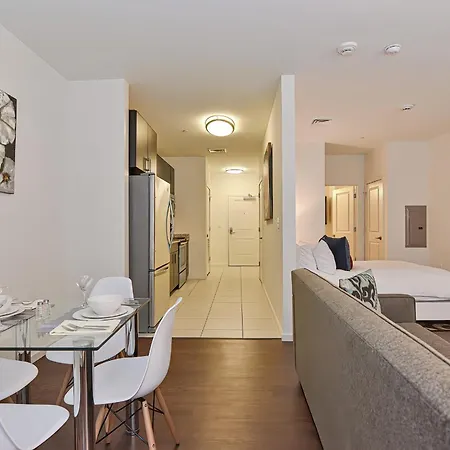 Global Luxury East * Boston