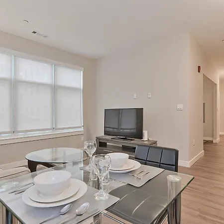 Global Luxury East Apartment Boston