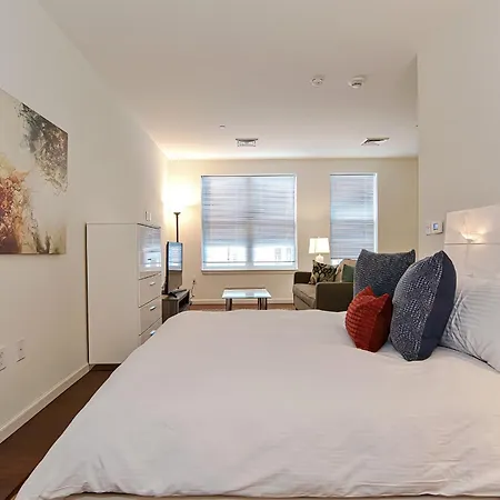 Global Luxury East * Boston