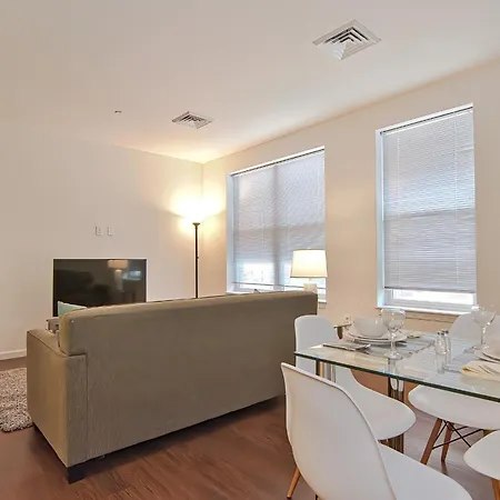 Global Luxury East Apartment *