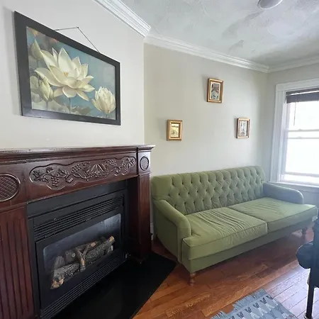 Private In A Grand House *