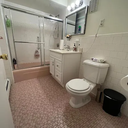 Private In A Grand House *