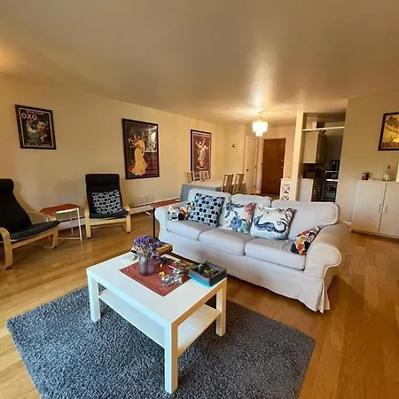 Homestay Private In A Grand House