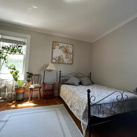 Private In A Grand House Homestay *