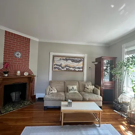 Private In A Grand House Homestay Boston