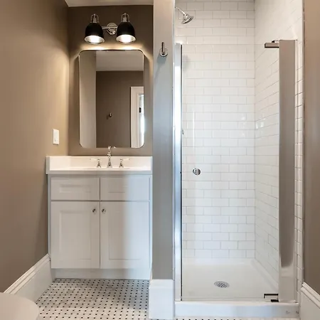The Chester Apartment *