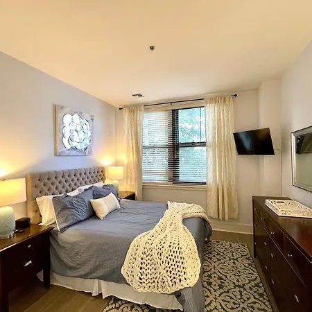 Apartment Luxury 1bed Loft, 2 Baths, Air, South End
