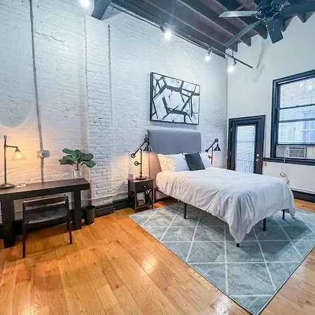 Expansive Back Bay Loft, Sleeps 4, 1b1b * Boston
