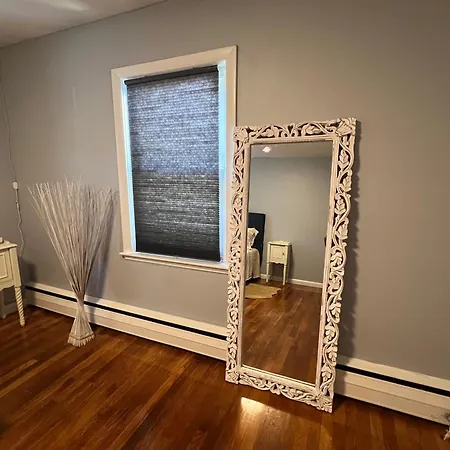 Homestay Peaceful 1br Easy Commute, Urban Suburban Mix Feel In Boston