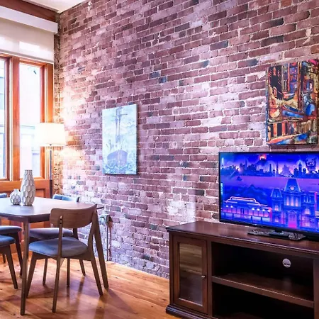Apartment Historic Brick In North End *