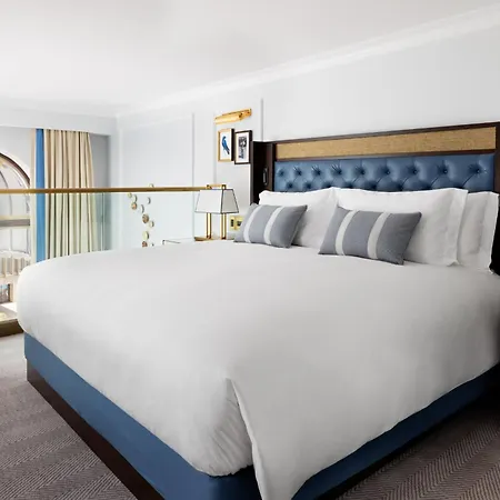 The Langham, 5*